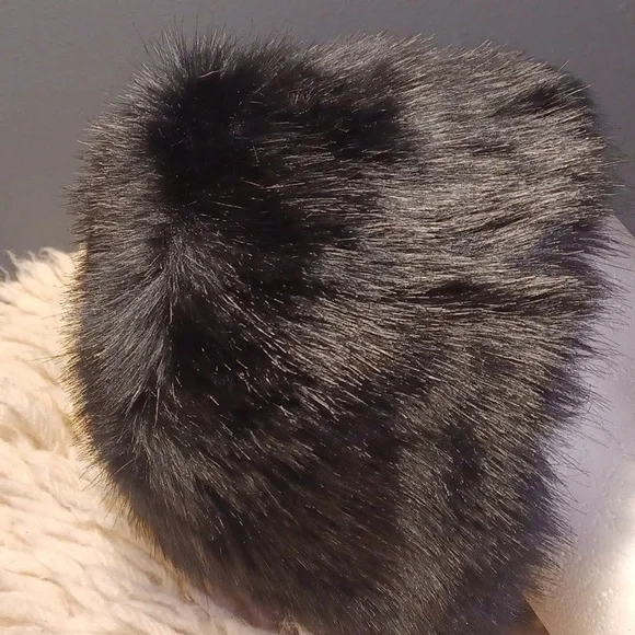 Hat - Picture 4 of 8